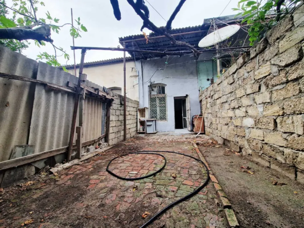 Satılır 2 otaqlı həyət evi 70 m²