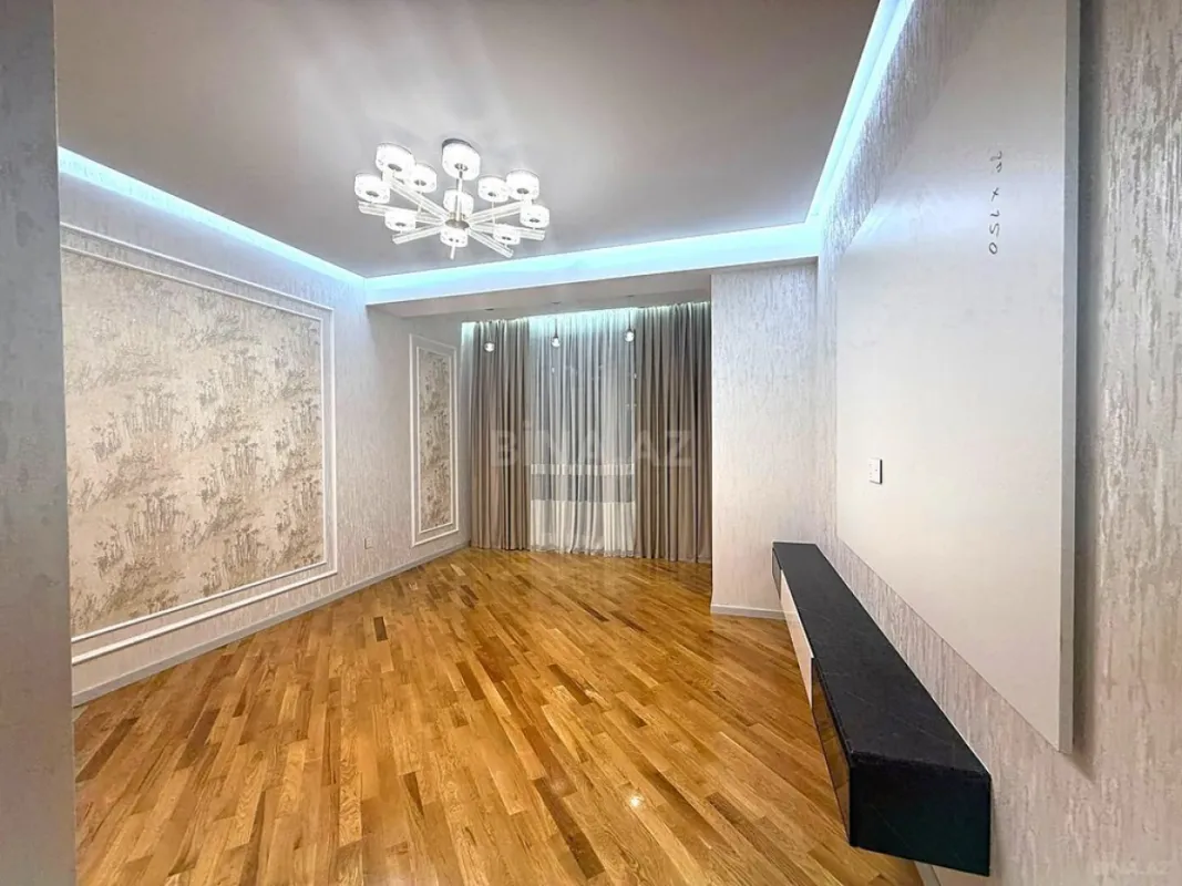 Satılır 2 otaqlı mənzil 85 m²