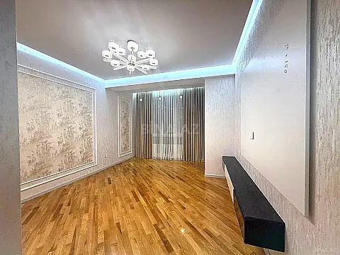 Satılır 2 otaqlı mənzil 85 m²