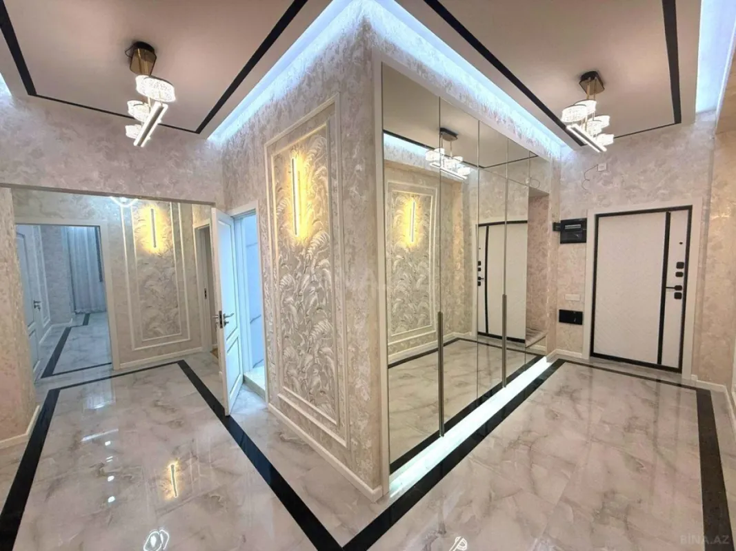 Satılır 3 otaqlı mənzil 127 m²