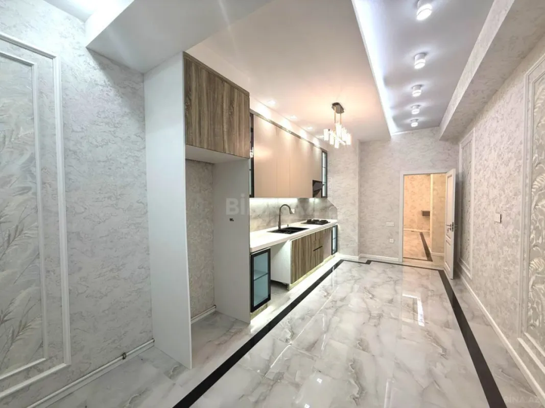 Satılır 3 otaqlı mənzil 127 m²
