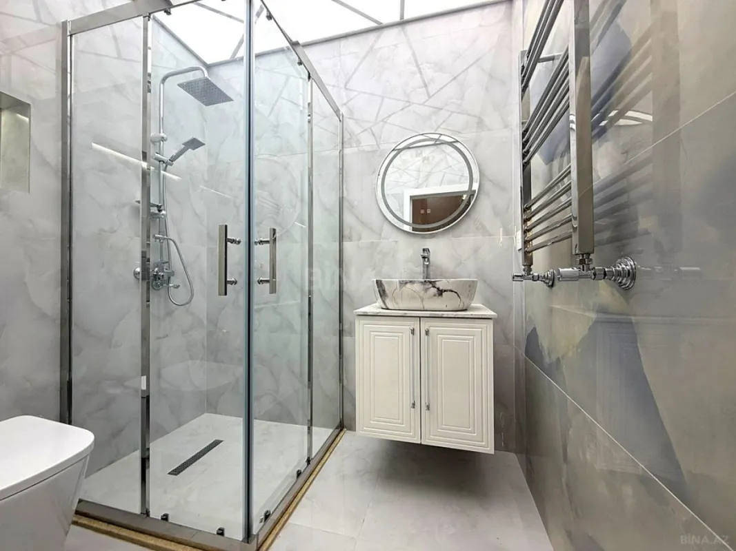 Satılır 3 otaqlı mənzil 127 m²