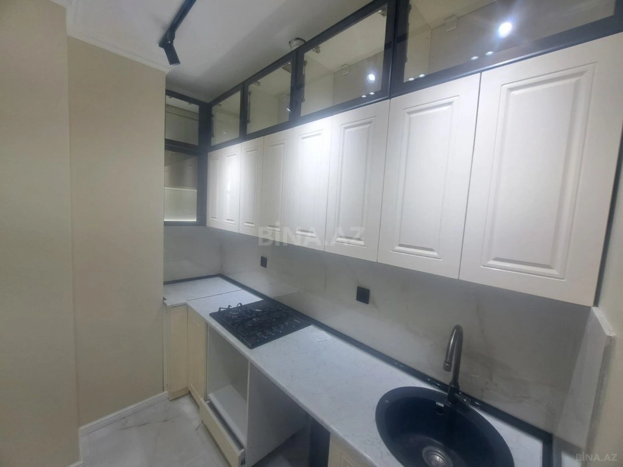 Satılır 2 otaqlı mənzil 60 m²