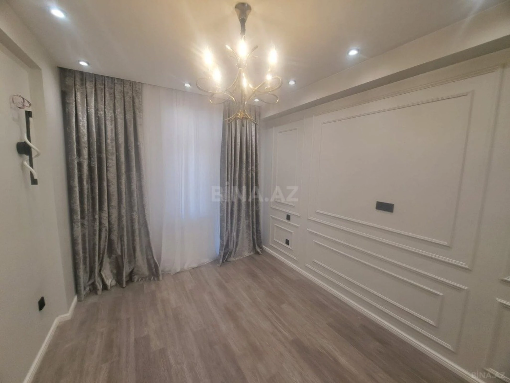 Satılır 2 otaqlı mənzil 60 m²