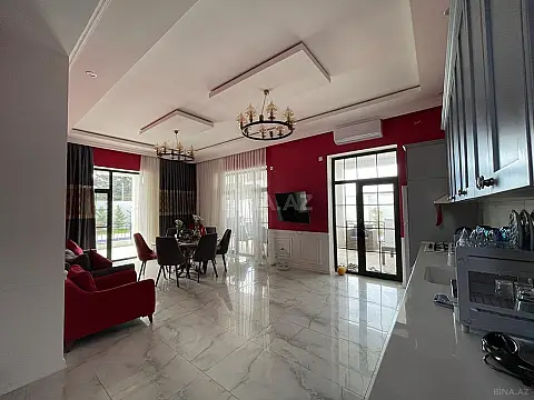 Satılır 5 otaqlı həyət evi 270 m²