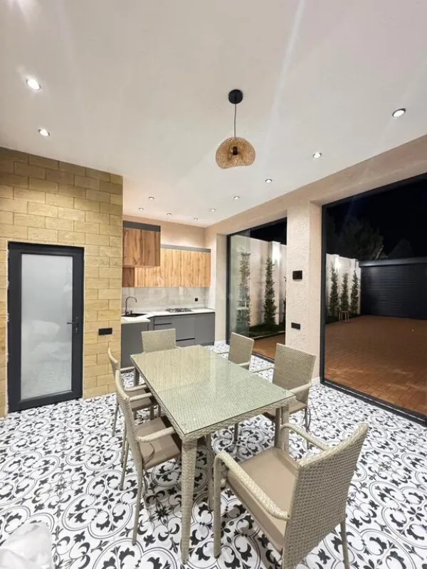 Satılır 4 otaqlı həyət evi 170 m²