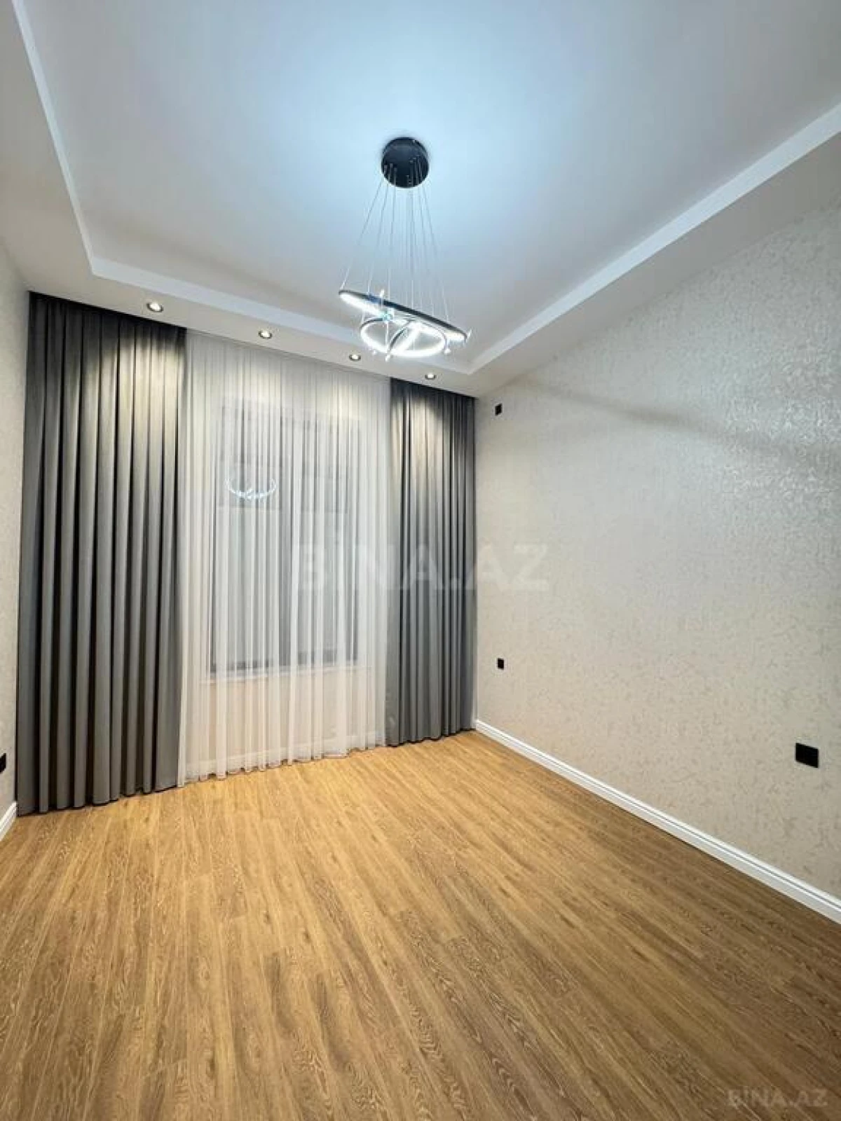 Satılır 4 otaqlı həyət evi 170 m²