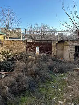 Satılır 6 otaqlı həyət evi 425 m²