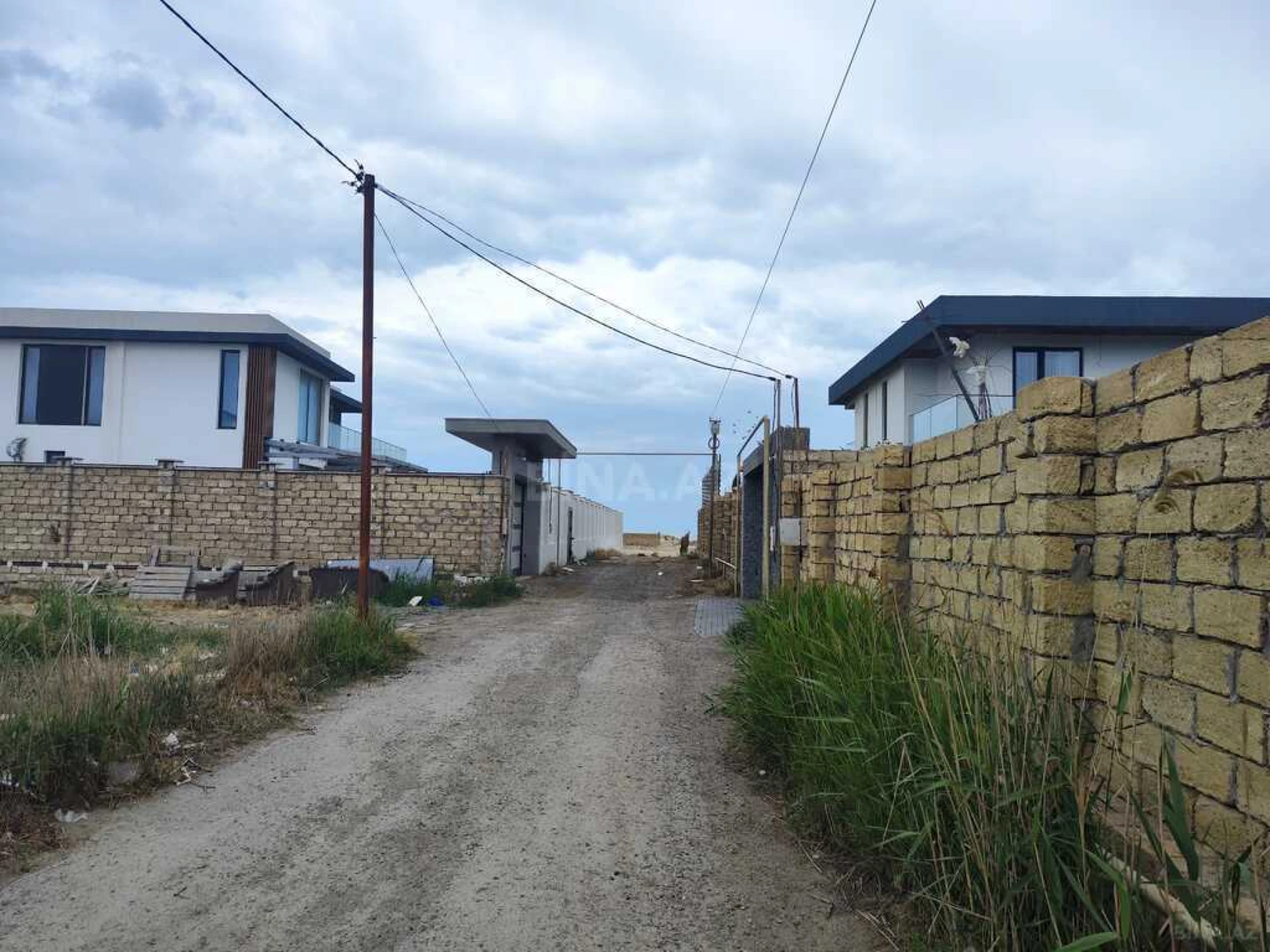 Satılır torpaq sahəsi 2 m²