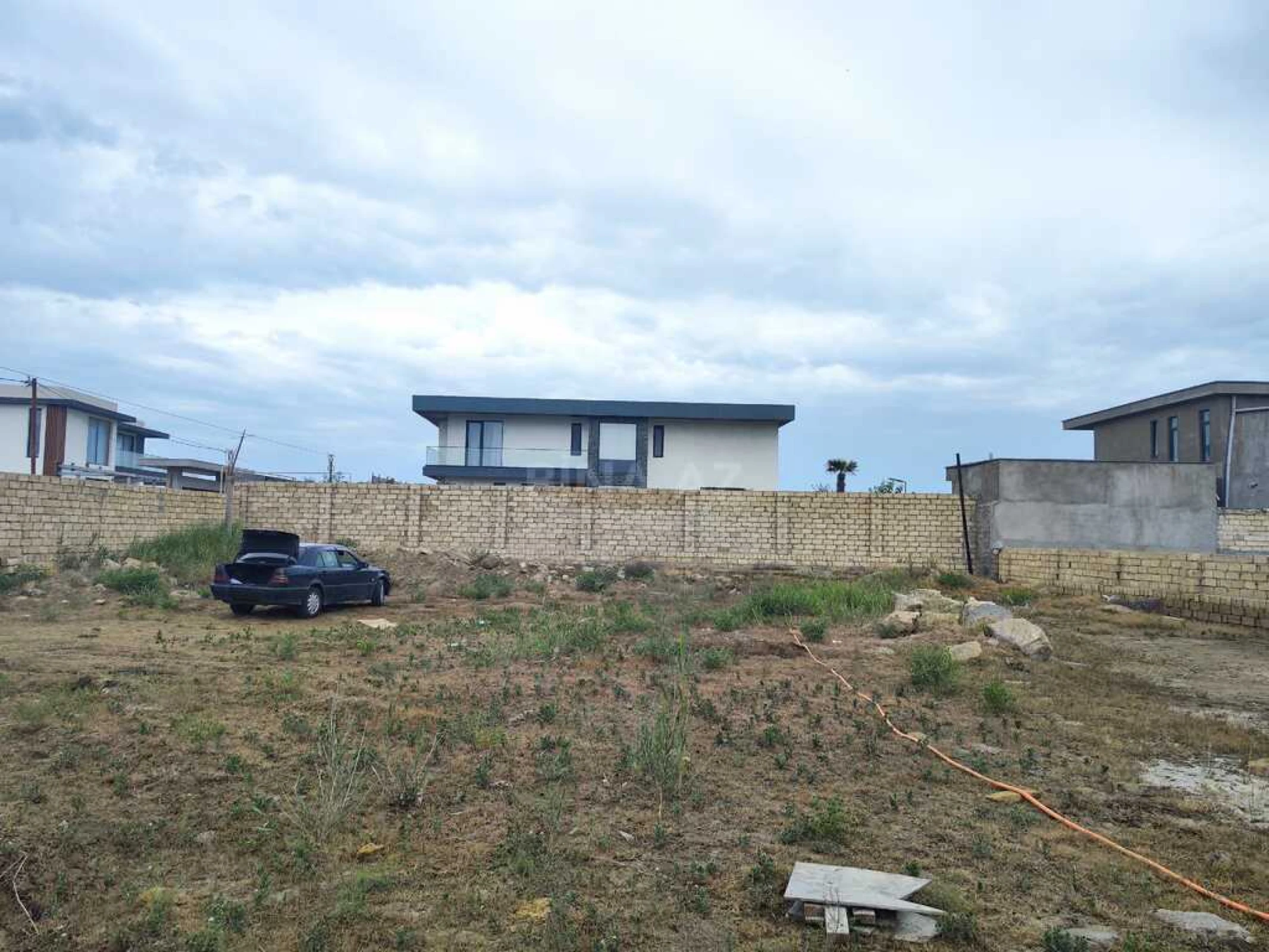 Satılır torpaq sahəsi 2 m²