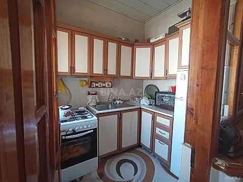 Satılır 4 otaqlı həyət evi 100 m²