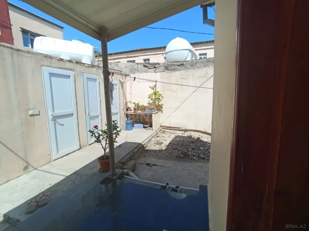 Satılır 4 otaqlı həyət evi 100 m²
