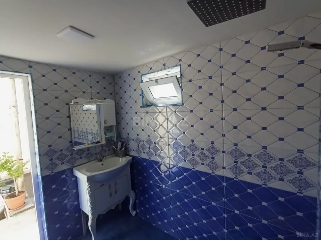 Satılır 4 otaqlı həyət evi 100 m²