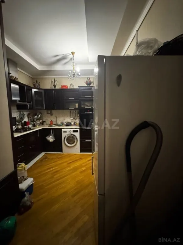 Satılır 2 otaqlı mənzil 68 m²