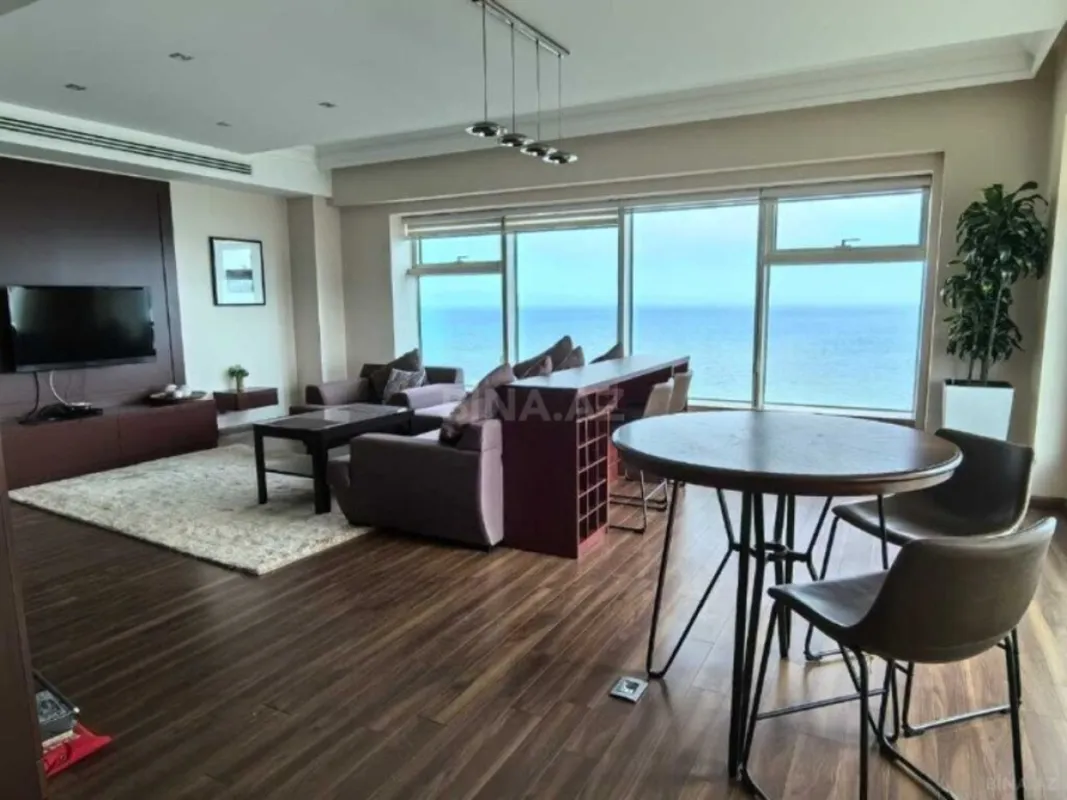 Kirayə verilir 2 otaqlı mənzil 114 m²