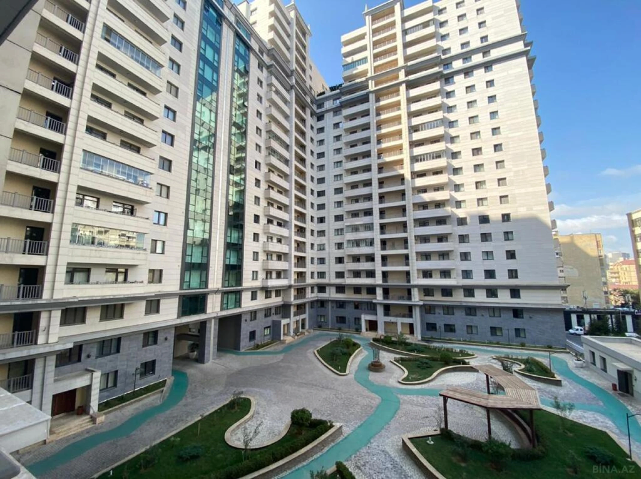 Kirayə verilir 2 otaqlı mənzil 100 m²