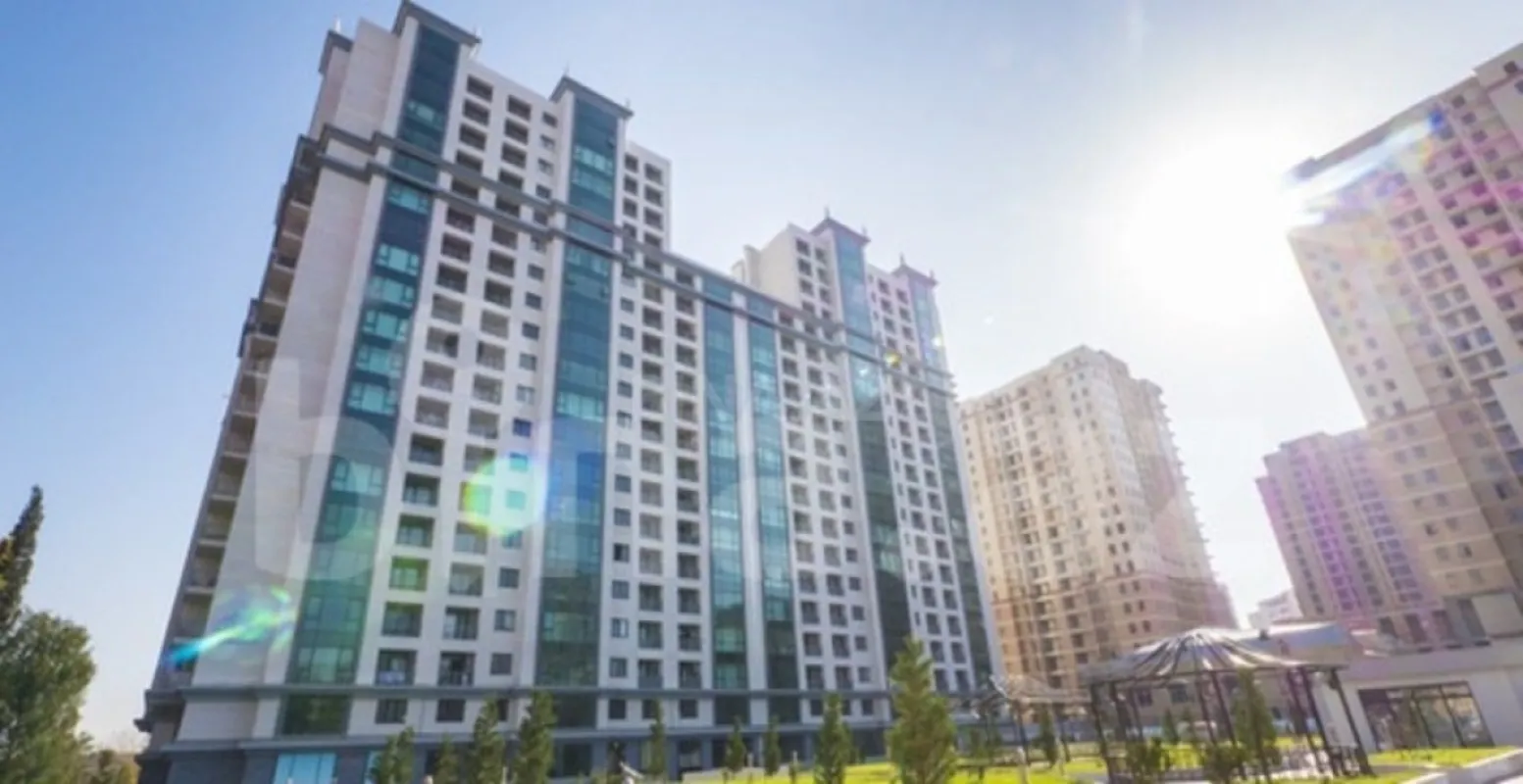 Kirayə verilir 2 otaqlı mənzil 100 m²