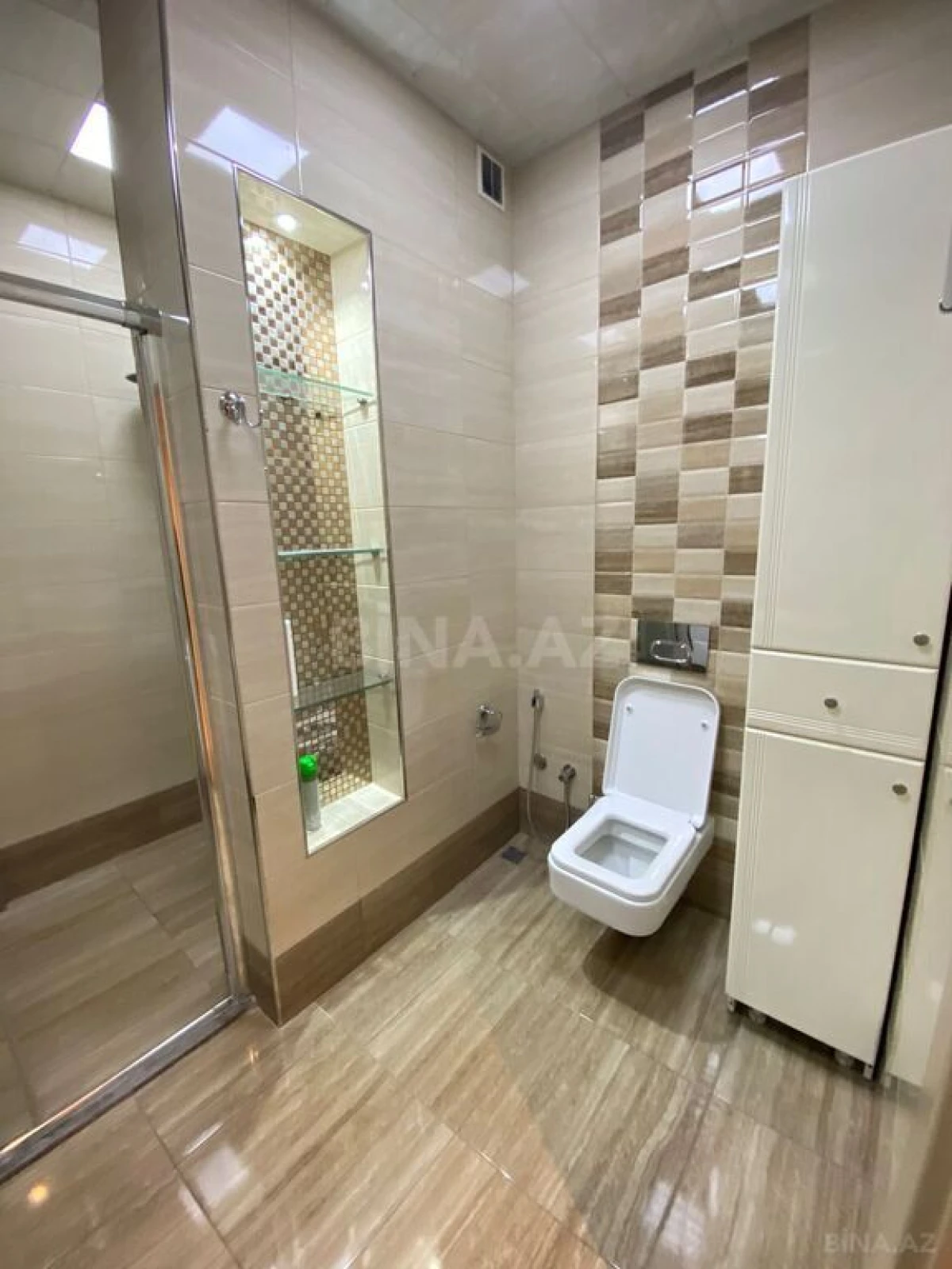 Kirayə verilir 2 otaqlı mənzil 100 m²