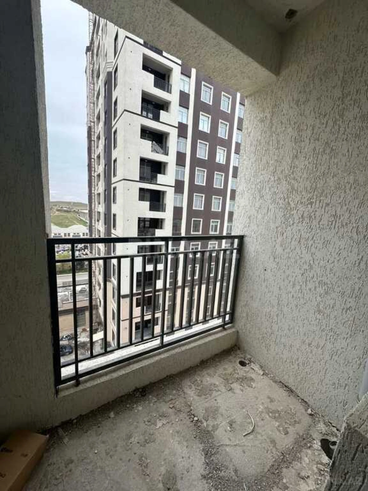 Satılır 3 otaqlı mənzil 107 m²
