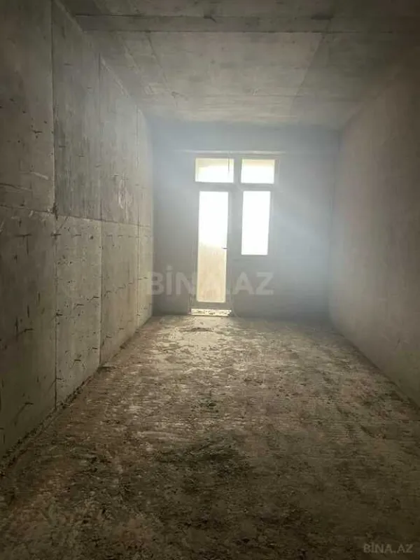 Satılır 3 otaqlı mənzil 107 m²