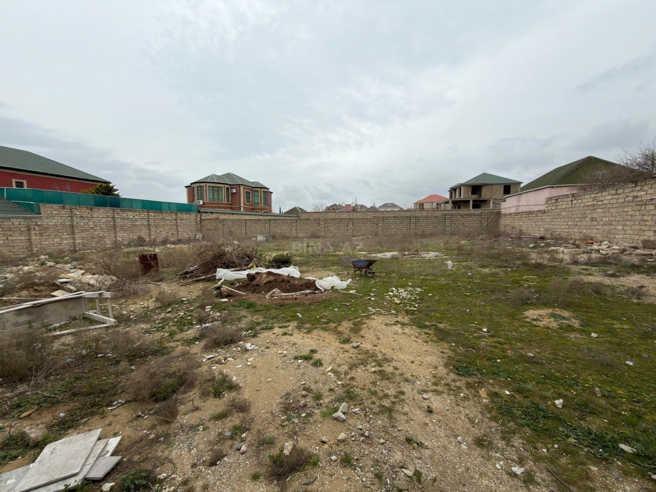 Satılır torpaq sahəsi 10 m²