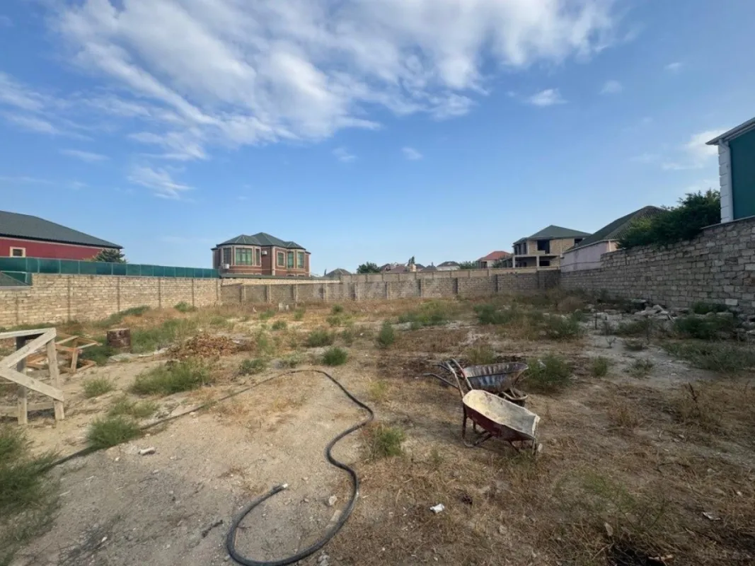 Satılır torpaq sahəsi 10 m²