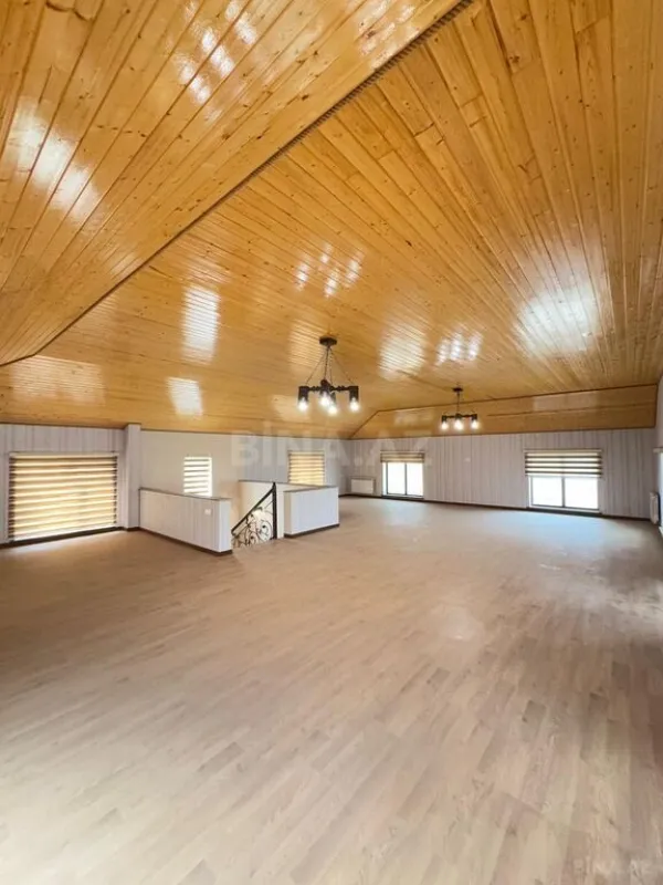 Satılır 5 otaqlı həyət evi 400 m²