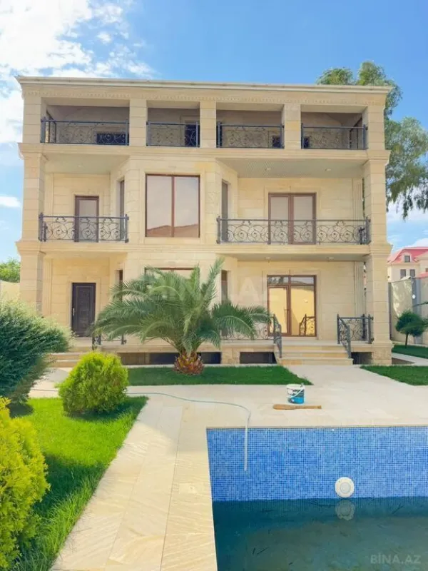 Satılır 5 otaqlı həyət evi 400 m²