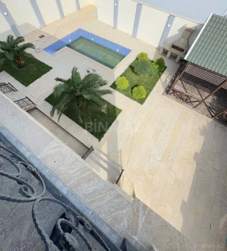 Satılır 5 otaqlı həyət evi 400 m²