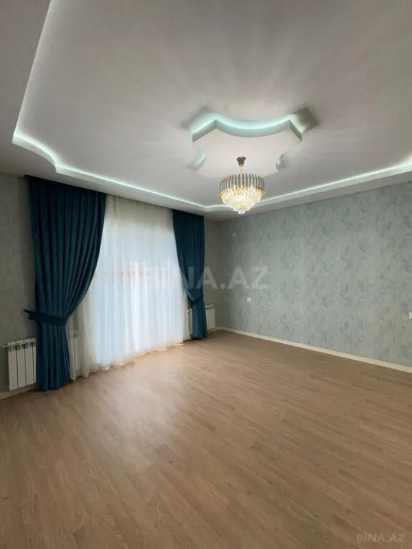 Satılır 5 otaqlı həyət evi 400 m²