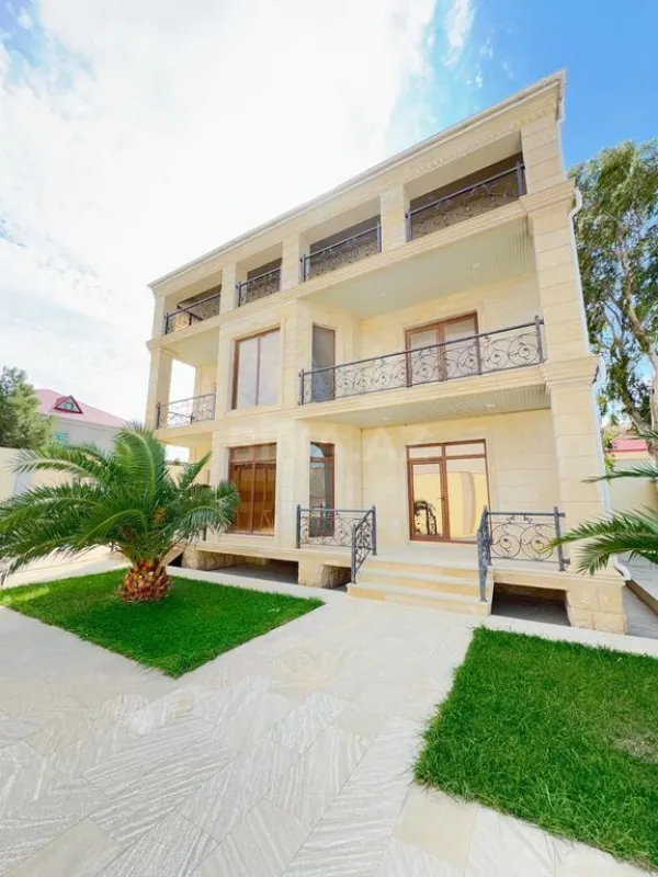 Satılır 5 otaqlı həyət evi 400 m²