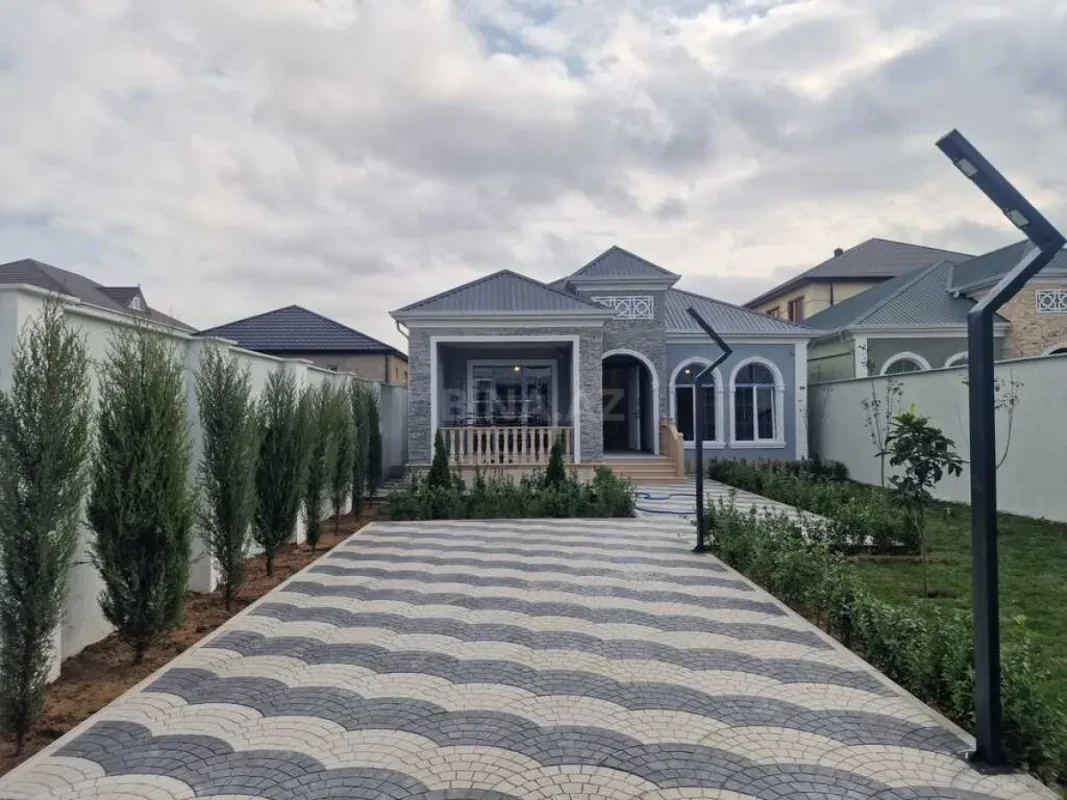 Satılır 4 otaqlı həyət evi 135 m²