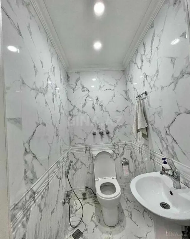 Satılır 3 otaqlı mənzil 143 m²