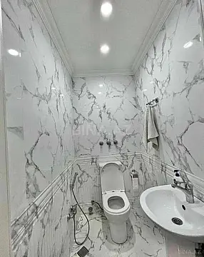 Satılır 3 otaqlı mənzil 143 m²