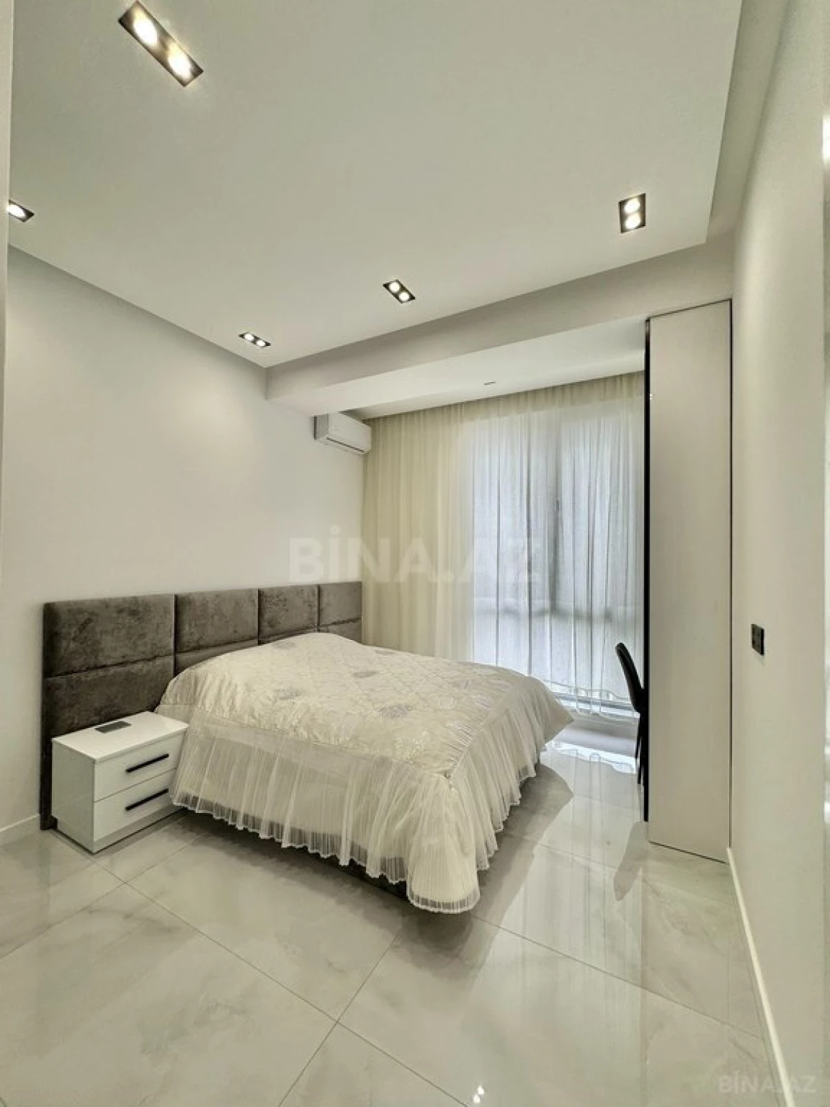 Kirayə verilir 2 otaqlı mənzil 60 m²