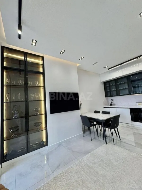 Kirayə verilir 2 otaqlı mənzil 60 m²
