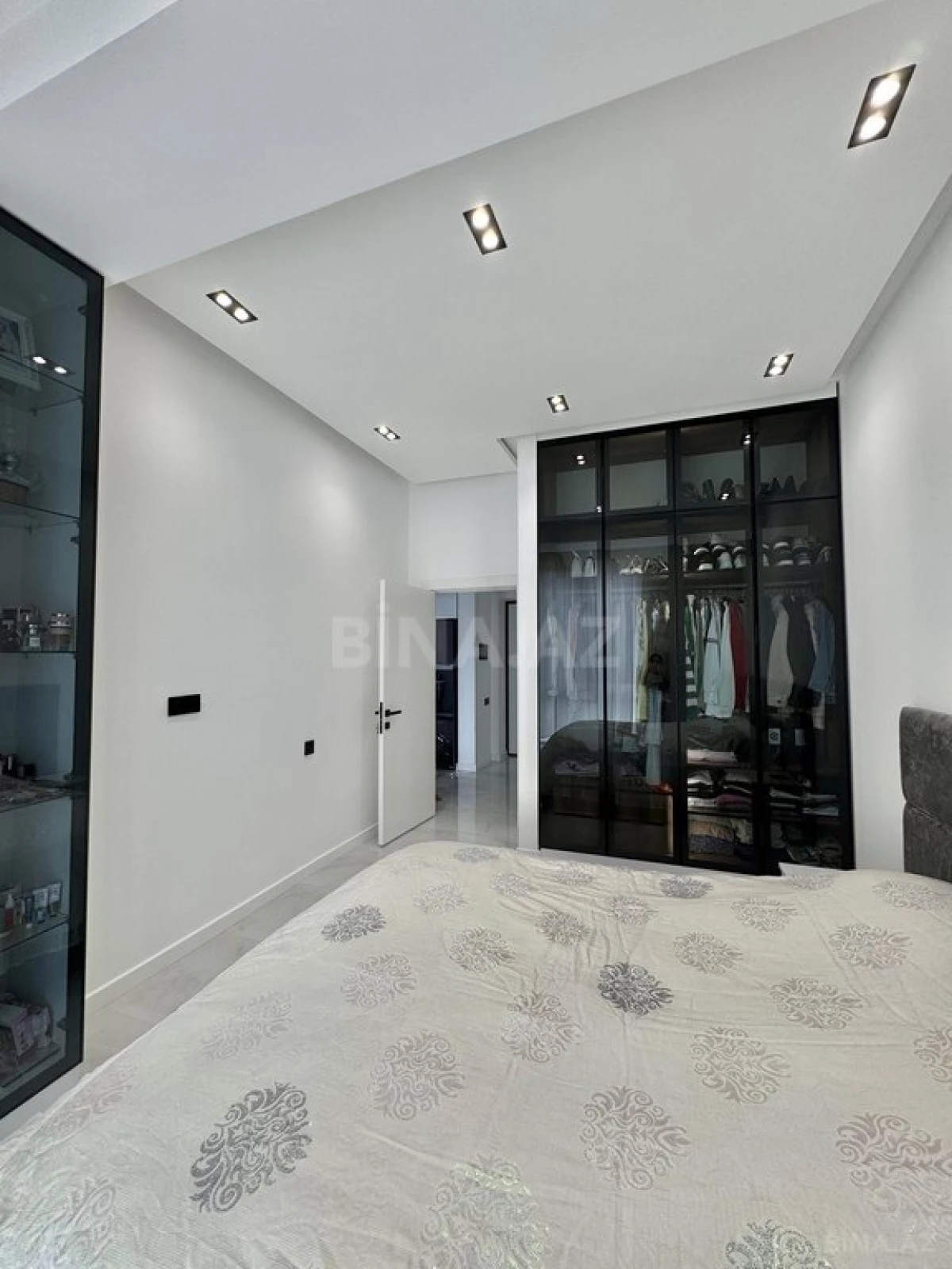 Kirayə verilir 2 otaqlı mənzil 60 m²