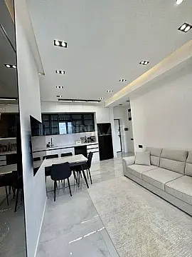Kirayə verilir 2 otaqlı mənzil 60 m²