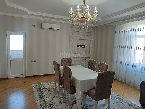 Satılır 3 otaqlı mənzil 130 m²