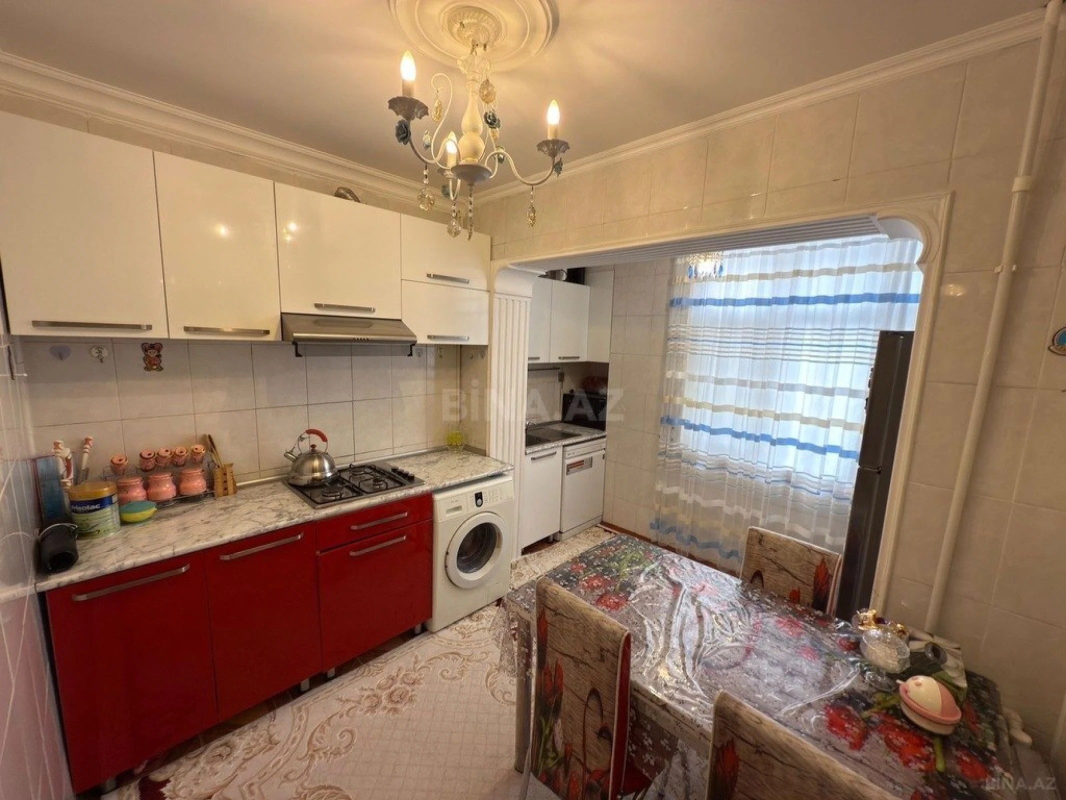 Satılır 4 otaqlı mənzil 110 m²