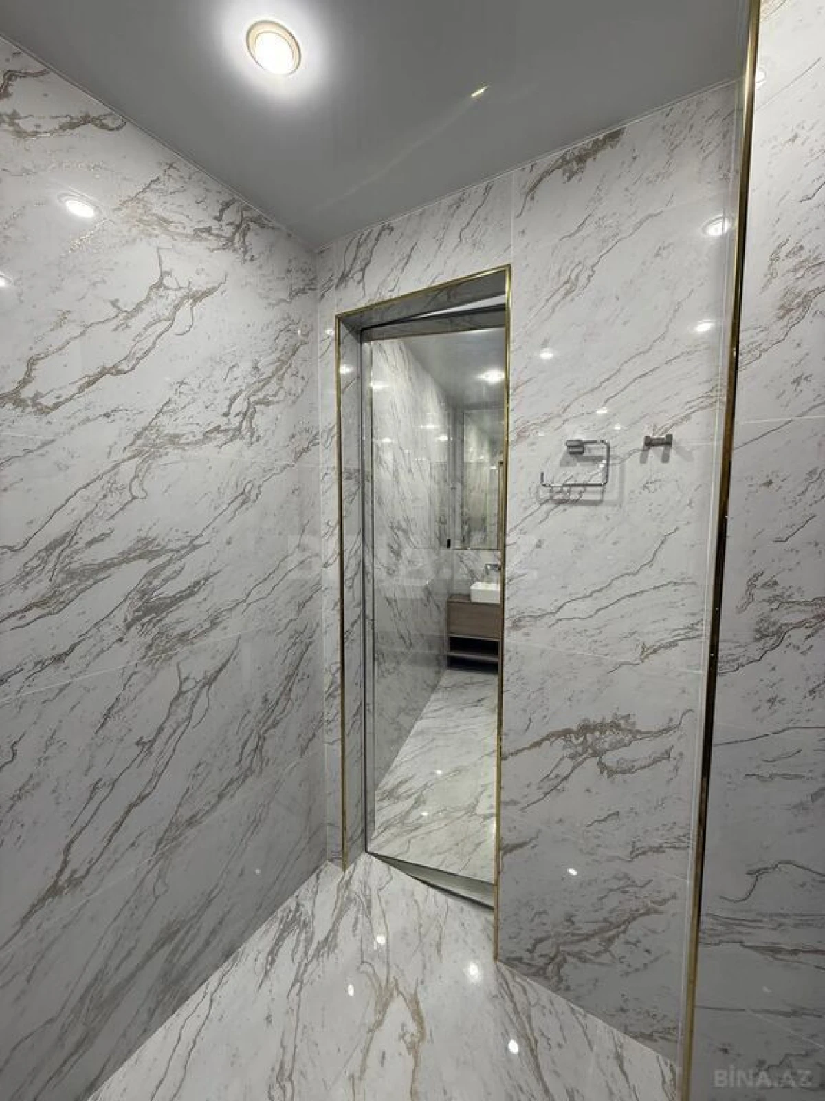 Satılır 3 otaqlı mənzil 100 m²