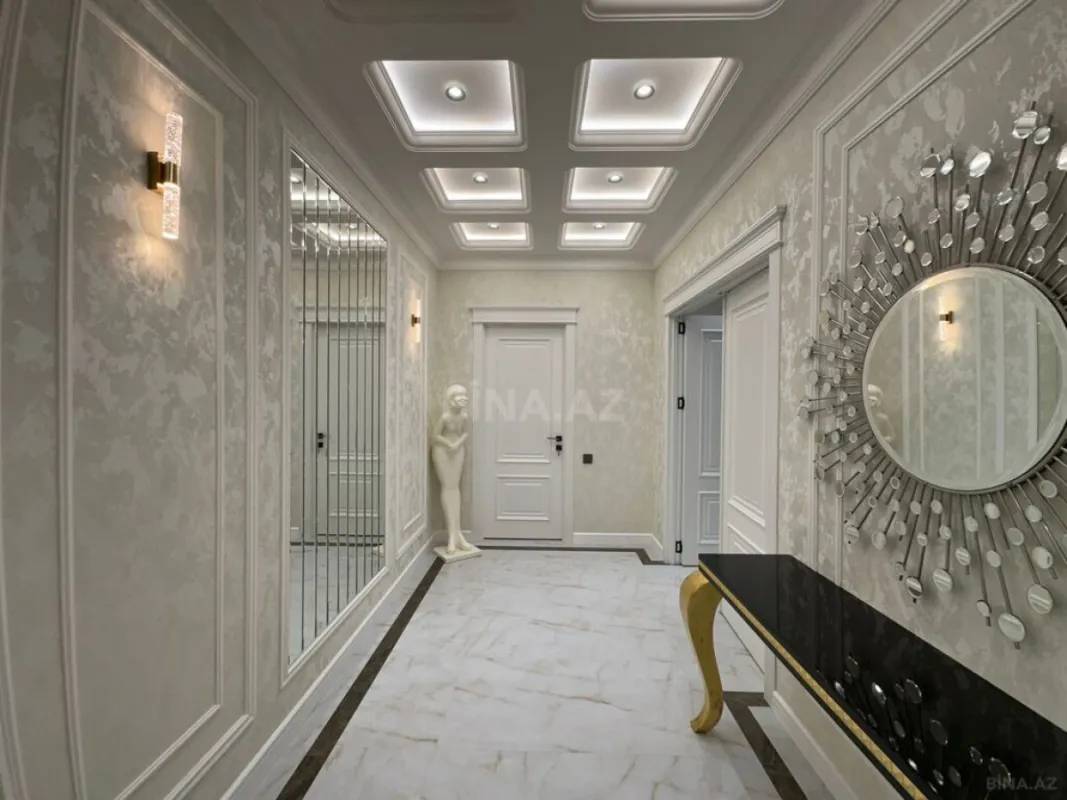 Satılır 4 otaqlı mənzil 144 m²