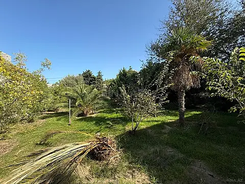 Satılır torpaq sahəsi 12 m²