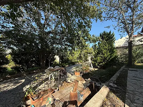 Satılır torpaq sahəsi 12 m²