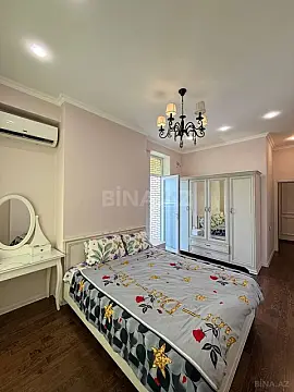 Satılır 3 otaqlı mənzil 117 m²