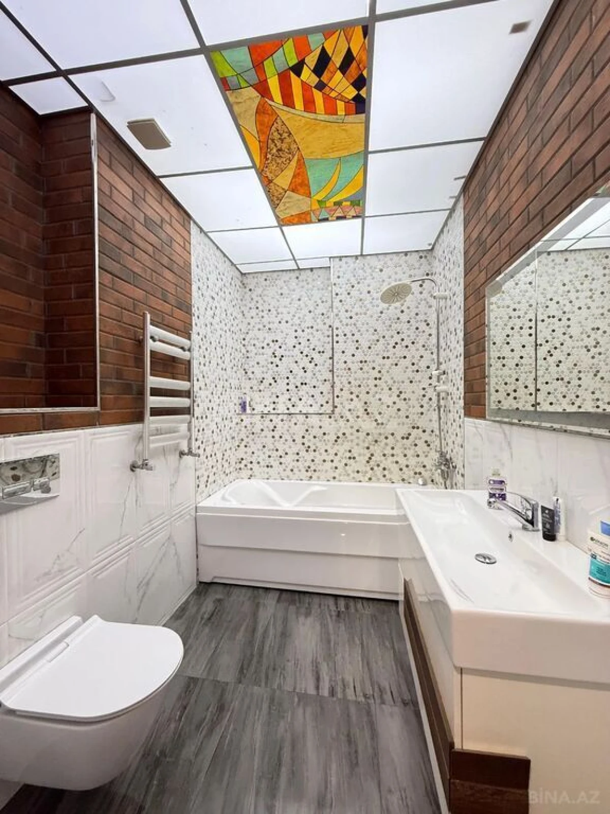 Satılır 3 otaqlı mənzil 117 m²