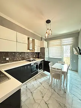 Satılır 3 otaqlı mənzil 117 m²