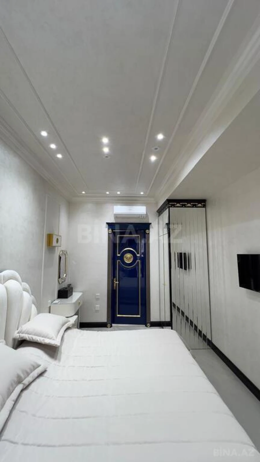 Satılır 3 otaqlı mənzil 120 m²