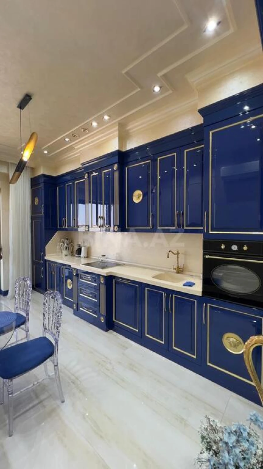 Satılır 3 otaqlı mənzil 120 m²