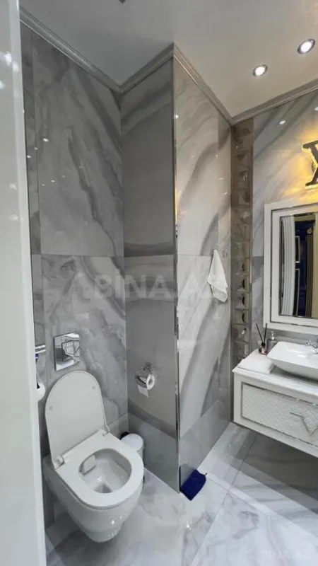 Satılır 3 otaqlı mənzil 120 m²